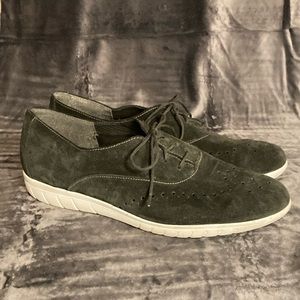 13M Munro shoes. Suede.